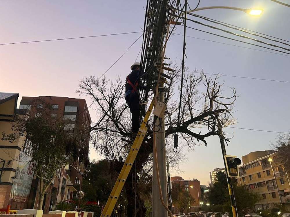 Tendido aéreo en poste